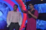 Akshay Kumar, Salman Khan on the sets of Big Boss in Lonavla, Mumbai on 7th Dec 2012 (59).JPG